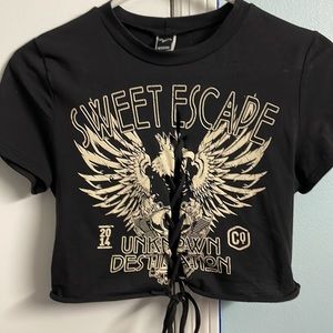 Windsor Lace Up Crop T-shirt